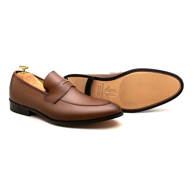 Sapato Social Loafer Alicante Whisky