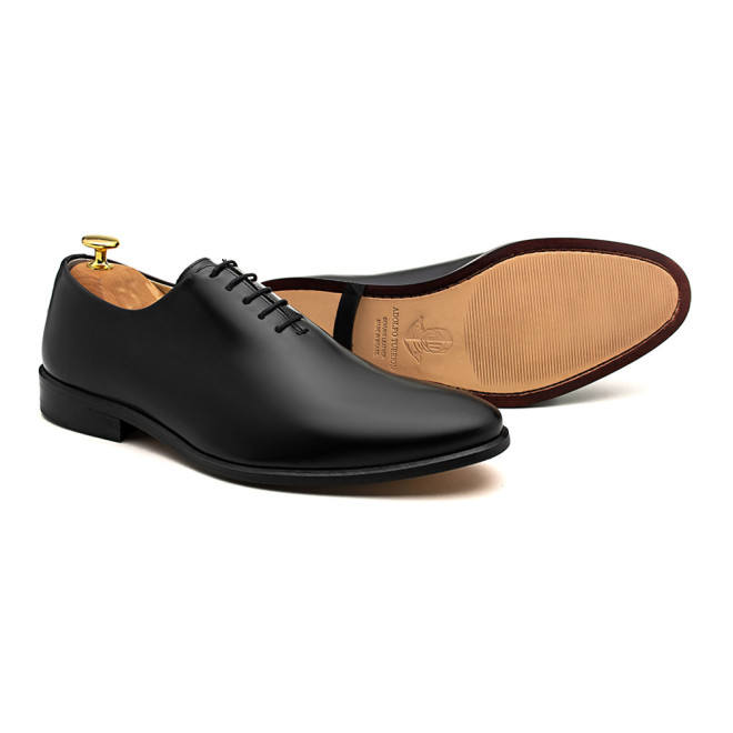 Sapato Social Wholecut Oxford Madrid Preto